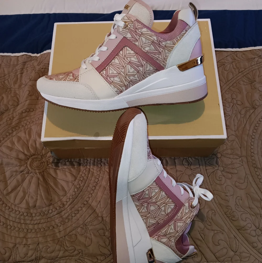 Michael Kors Georgie Trainer Sneakers - Picture 10 of 12